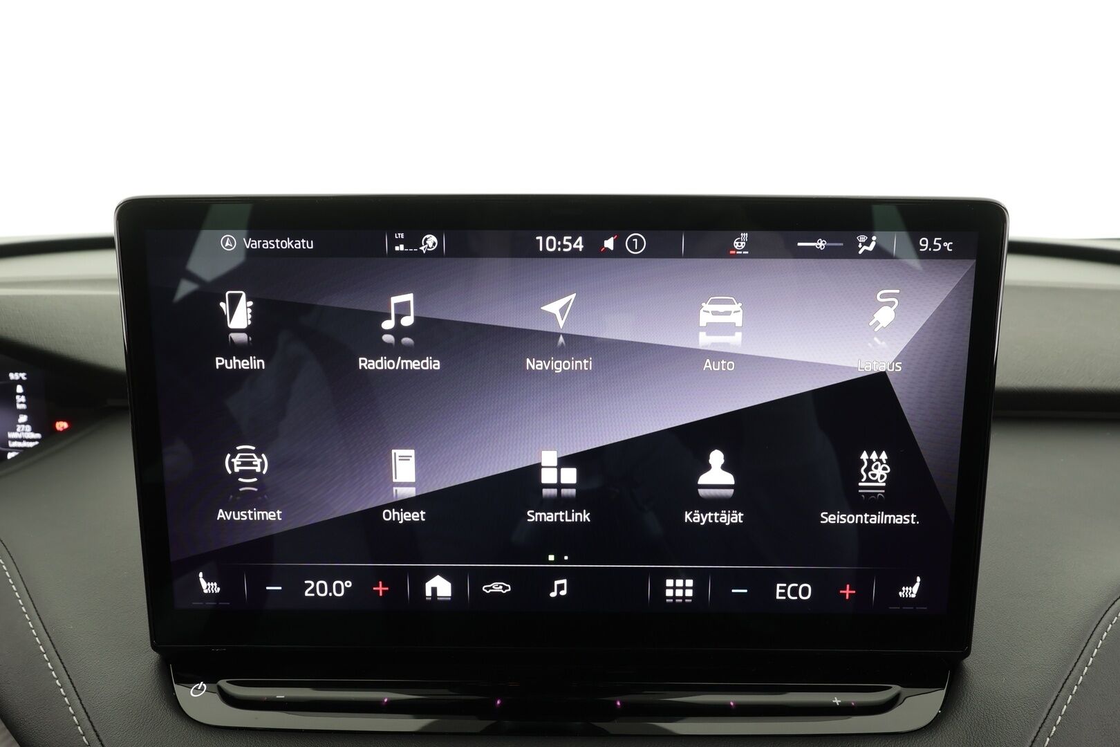 Skoda Enyaq 2023 80x 4x4 SportLine iV * ACC / ILP / Koukku / Skoda Crystal Matrix-LED / Muistipenkki / P.Kamera / Keyless / Apple&Android * - 1.Om Suomi-auto / Kahdet Renkaat / Koti & Kauppaaturi - HULLUT AVAJAISHULINAT KORKOTARJOUS 3,29 %