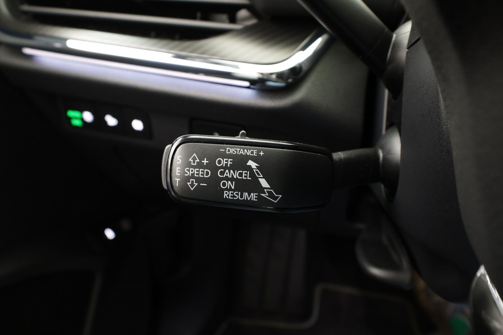 Skoda Enyaq 2023 80x 4x4 SportLine iV * ACC / ILP / Koukku / Skoda Crystal Matrix-LED / Muistipenkki / P.Kamera / Keyless / Apple&Android * - 1.Om Suomi-auto / Kahdet Renkaat / Koti & Kauppaaturi - HULLUT AVAJAISHULINAT KORKOTARJOUS 3,29 %