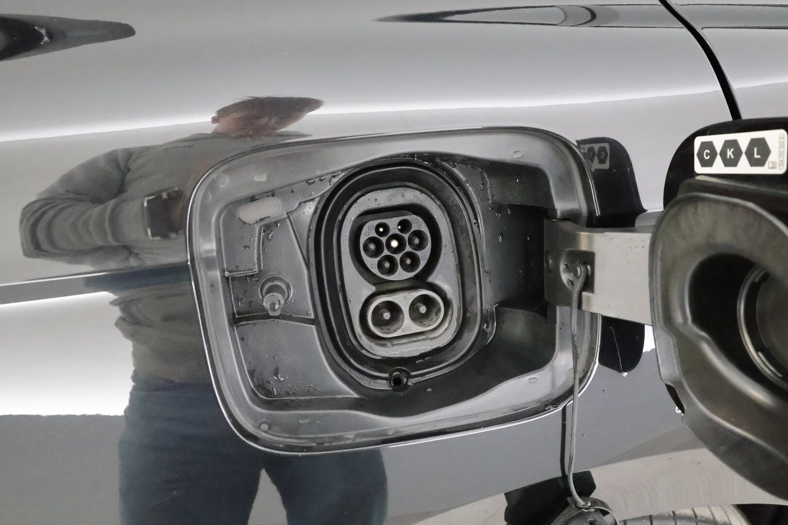 Skoda Enyaq 2023 80x 4x4 SportLine iV * ACC / ILP / Koukku / Skoda Crystal Matrix-LED / Muistipenkki / P.Kamera / Keyless / Apple&Android * - 1.Om Suomi-auto / Kahdet Renkaat / Koti & Kauppaaturi - HULLUT AVAJAISHULINAT KORKOTARJOUS 3,29 %