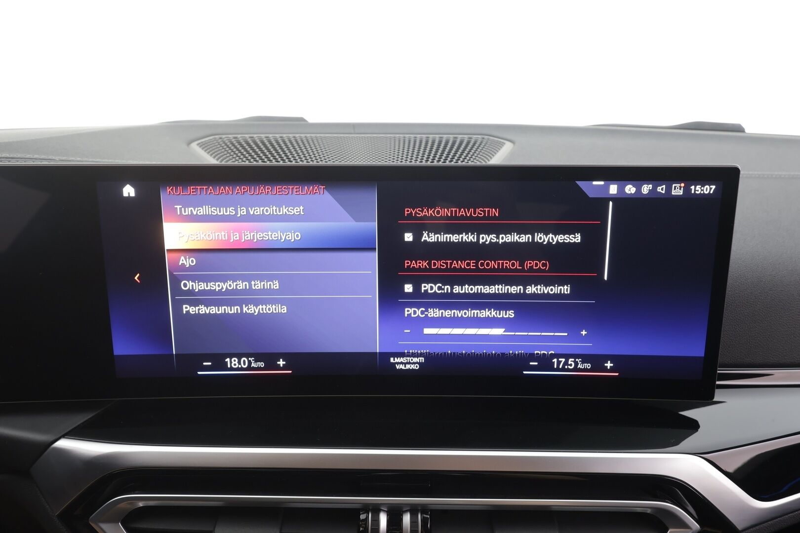 BMW i4 2023 eDrive35 - | ACC | Akkukäyttöine | Koukku | Hifit | P.kamera | Sporttipenkit | Widescreen | Puolinahat | 1.Om Suomi-auto | Kahdet Renkaat | Merkkihuollettu |