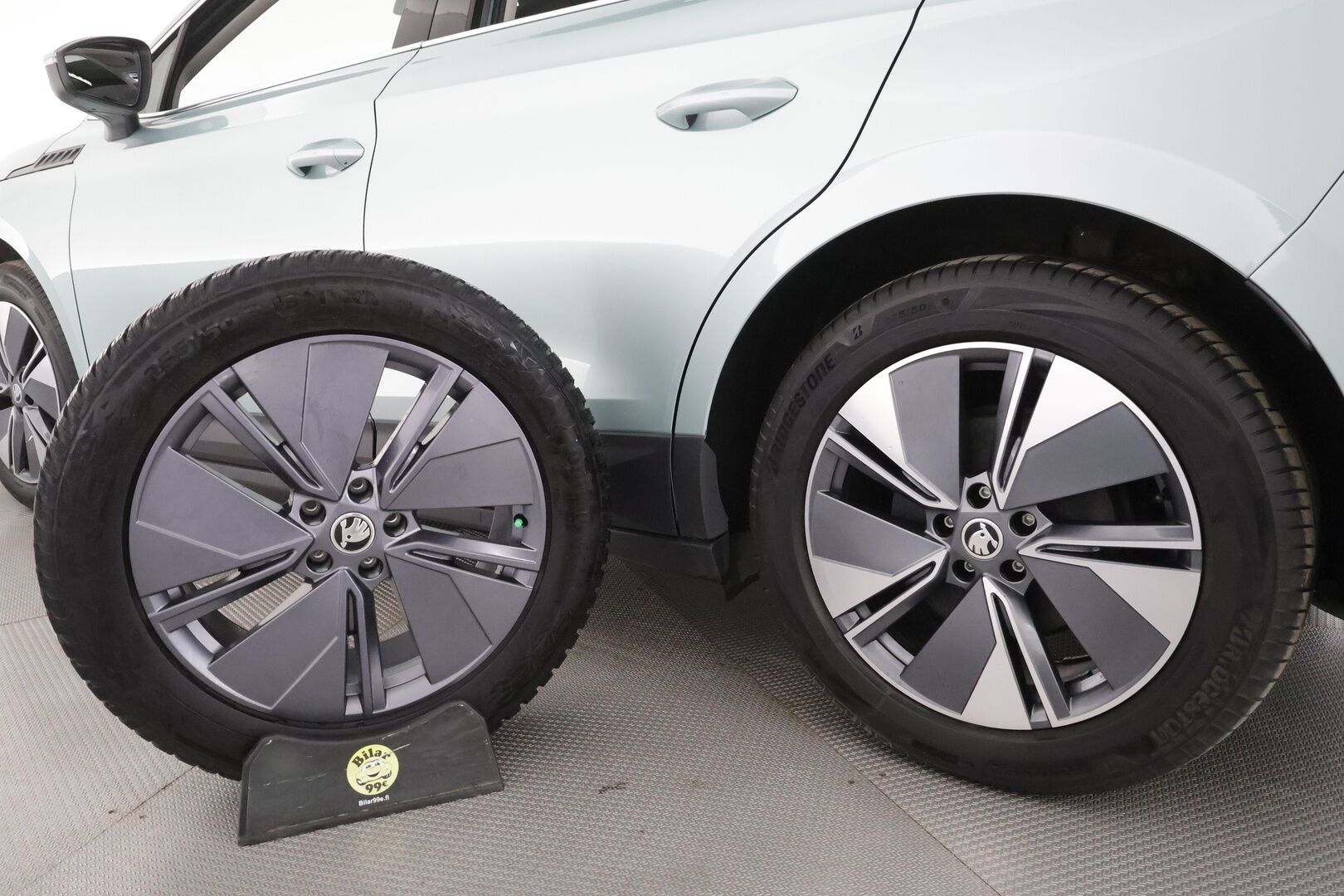 Skoda Enyaq 2023 80x 4x4 iV * ACC / ILP / Matrix-LED / Panorama / Muistipenkit / P.kamera / Keyless / Apple&Android * - 1.Om Suomi-Auto / Kahdet Renkaat