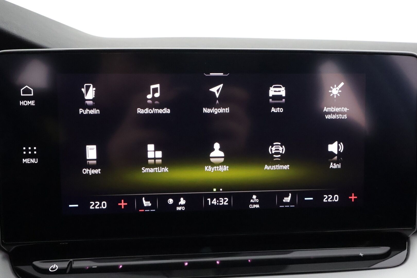 Skoda Octavia 2023 Combi 1.5 TSI Style eTEC DSG * Koukku / ACC / Webasto / Matrix-LED /  P.Kamera / Smartlink / Keyless * - 1-om Suomi-auto / Kahdet renkaat aluvanteilla / Merkkihuollot