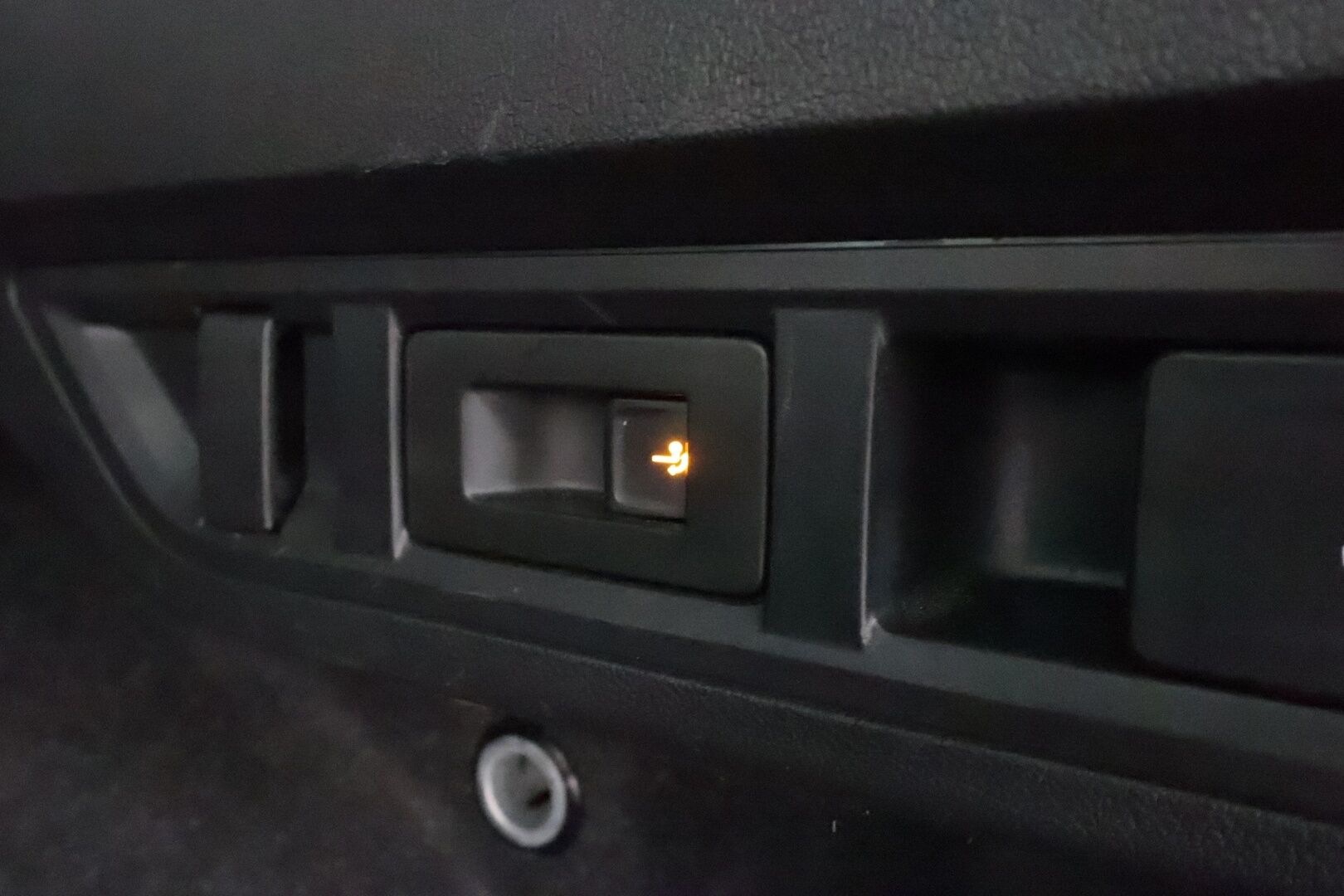 Skoda Octavia 2023 Combi 1.5 TSI Style eTEC DSG * Koukku / ACC / Webasto / Matrix-LED /  P.Kamera / Smartlink / Keyless * - 1-om Suomi-auto / Kahdet renkaat aluvanteilla / Merkkihuollot