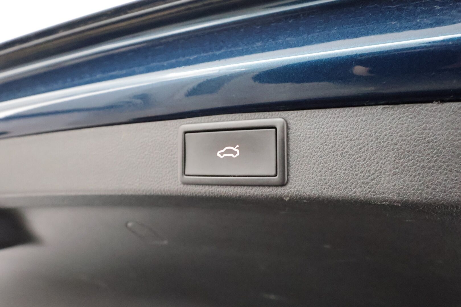 Skoda Octavia 2023 Combi 1.5 TSI Style eTEC DSG * Koukku / ACC / Webasto / Matrix-LED /  P.Kamera / Smartlink / Keyless * - 1-om Suomi-auto / Kahdet renkaat aluvanteilla / Merkkihuollot