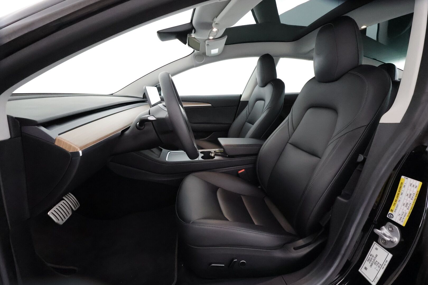 Tesla Model 3 2023 Performance - 3,99 % KORKOTARJOUS TÄHÄN AUTOON - 1Om Suomiauto / Autopilot / ILP / Premium Audio / Kattokaiteet / 2x Renkaat aluvantein / Aviloo akkutesti 96/100!