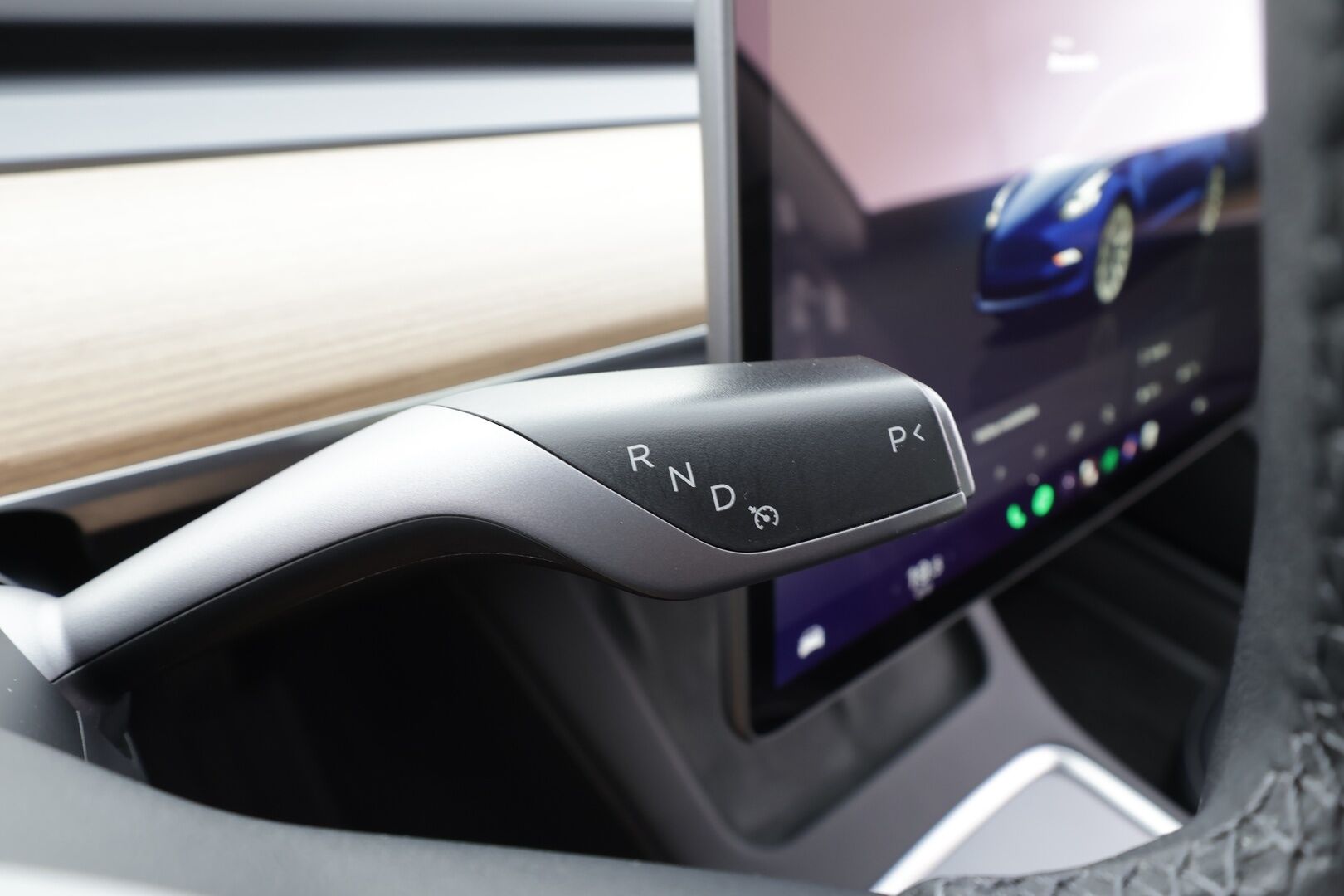 Tesla Model 3 2023 RWD - | ACC | ILP | Koukku | Ryzen | Matrix | Lasikatto | Sähkönahat | Muistipenkki | P.kamera | Autosteer | 2x renkaat aluin | 1-om suomiauto |
