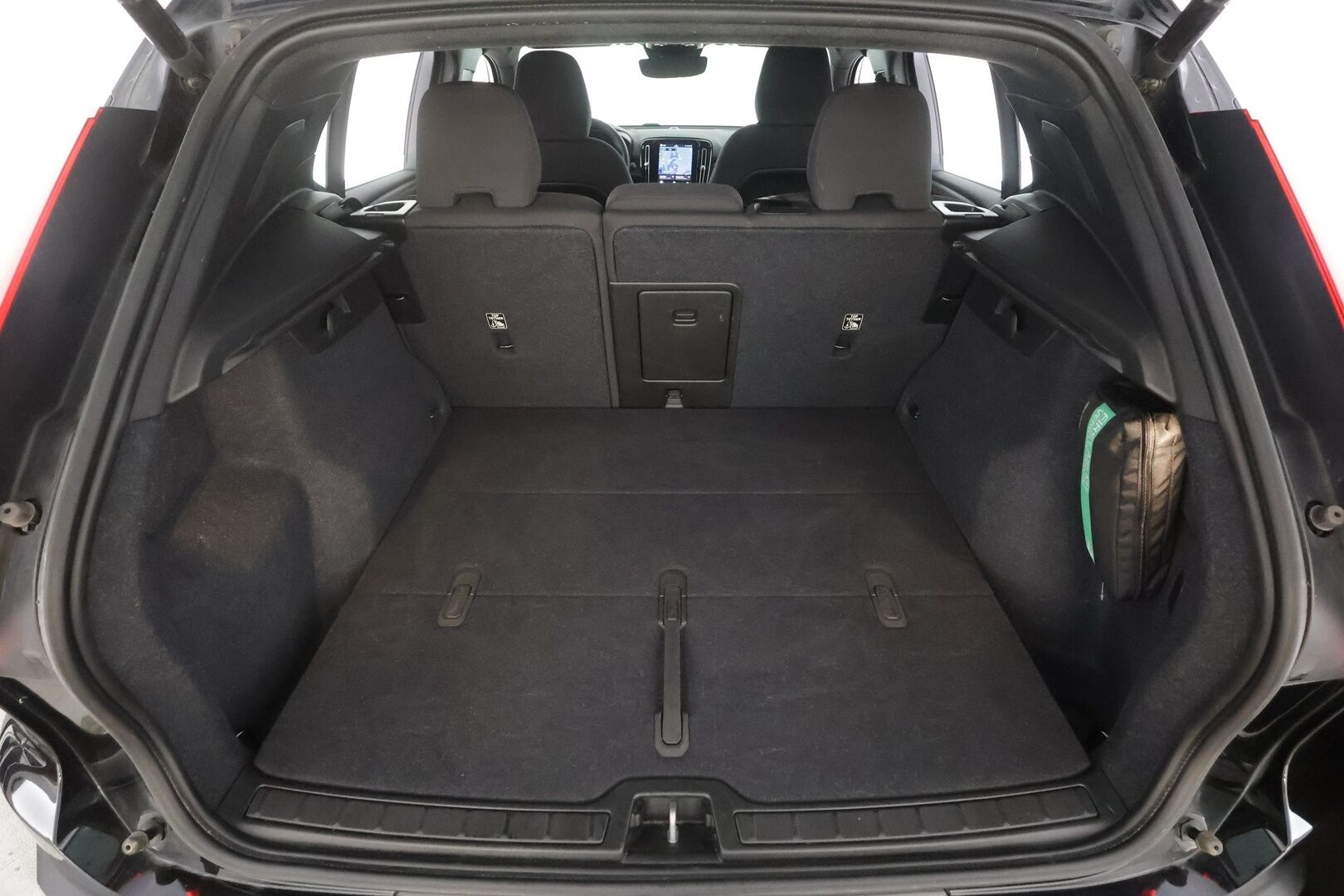 Volvo XC40 2023 Recharge Single Plus aut - | 1-om suomiauto | ACC | ILP | Muistipenkki | Sporttipenkit | P.kamera | BLIS | Pilot assist | Keyless | Koukku | 2x renkaat aluin | 