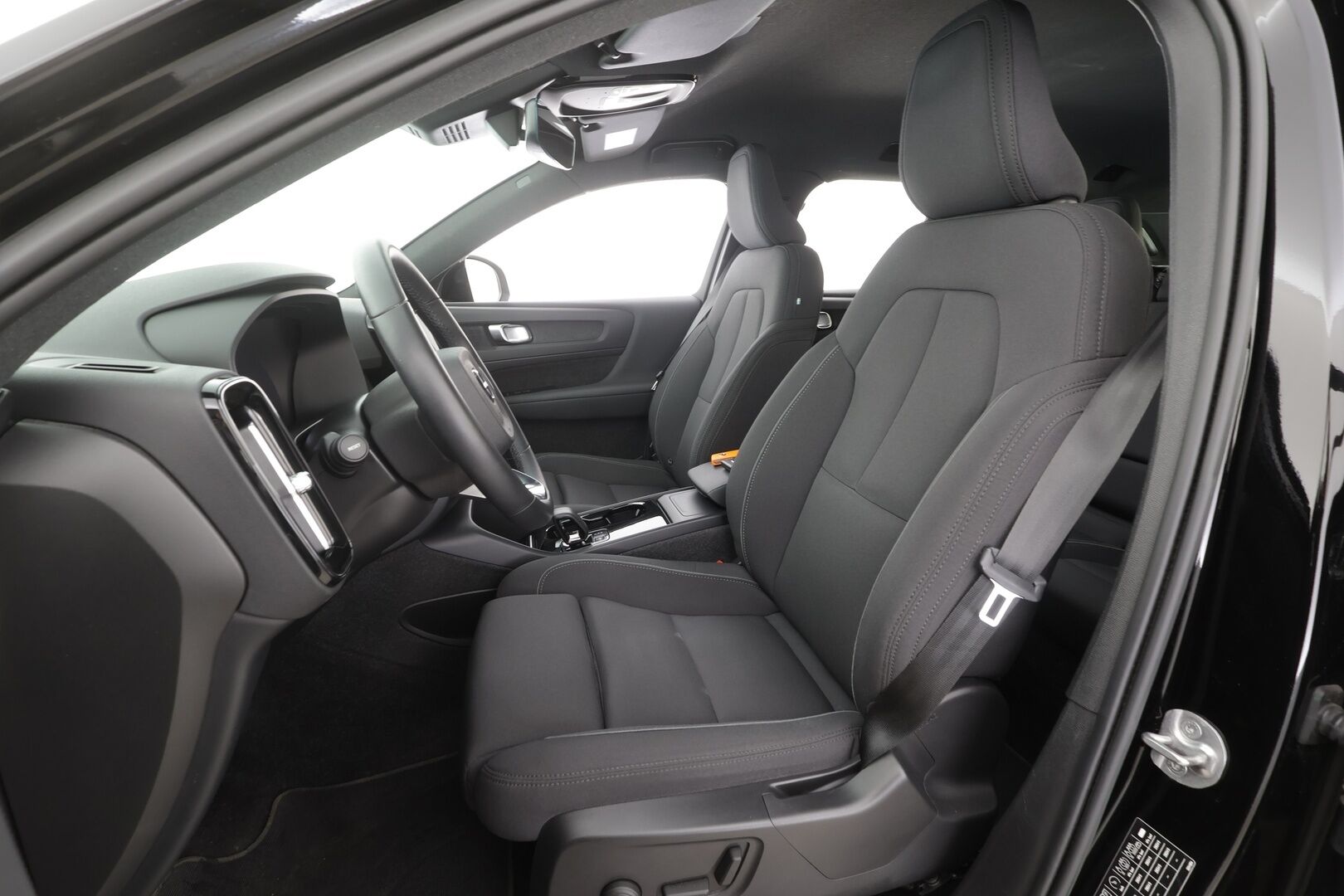 Volvo XC40 2023 Recharge Single Plus aut - | 1-om suomiauto | ACC | ILP | Muistipenkki | Sporttipenkit | P.kamera | BLIS | Pilot assist | Keyless | Koukku | 2x renkaat aluin | 