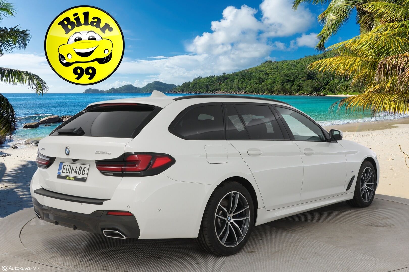BMW 530 2021 G31 Touring 530e xDrive M Sport - 3,99 % KORKOTARJOUS TÄHÄN AUTOON - Adapt.vakkari / Harman & Kardon / Vetokoukku / P-Kamera / Nahkasisusta