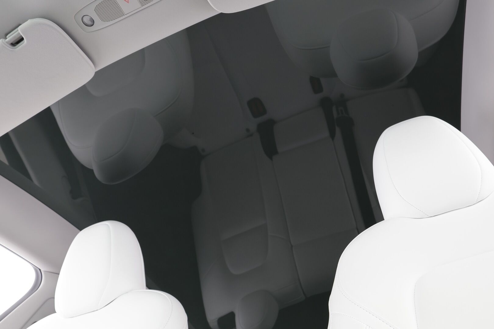 Tesla Model Y 2023 Long Range * Koukku / ILP / ACC / Matrix-LED / P.kamera / Muistipenkki / Premium Audio / Navi / Kaistavahti / Keyless * - Suomi-auto / Akku kuntotarkastettu SoH 94,6% / 2x Latauskaapelit / Kahdet renkaat