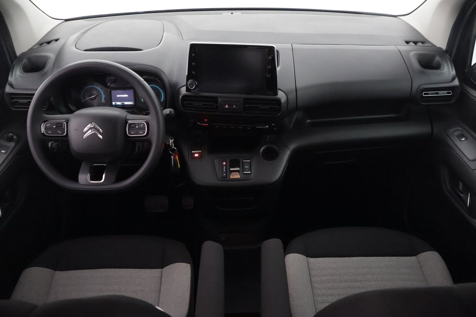 Citroen e-Berlingo 2023 Full Electric 136 Feel 50 kWh M Automaatti - Ajamaton / ALV / CCS-lataus / Vakkari / P-kamera / Takuu / Apple&Android / Kaistavahti / 2x renkaat / Aut. Ilmastointi / Navi