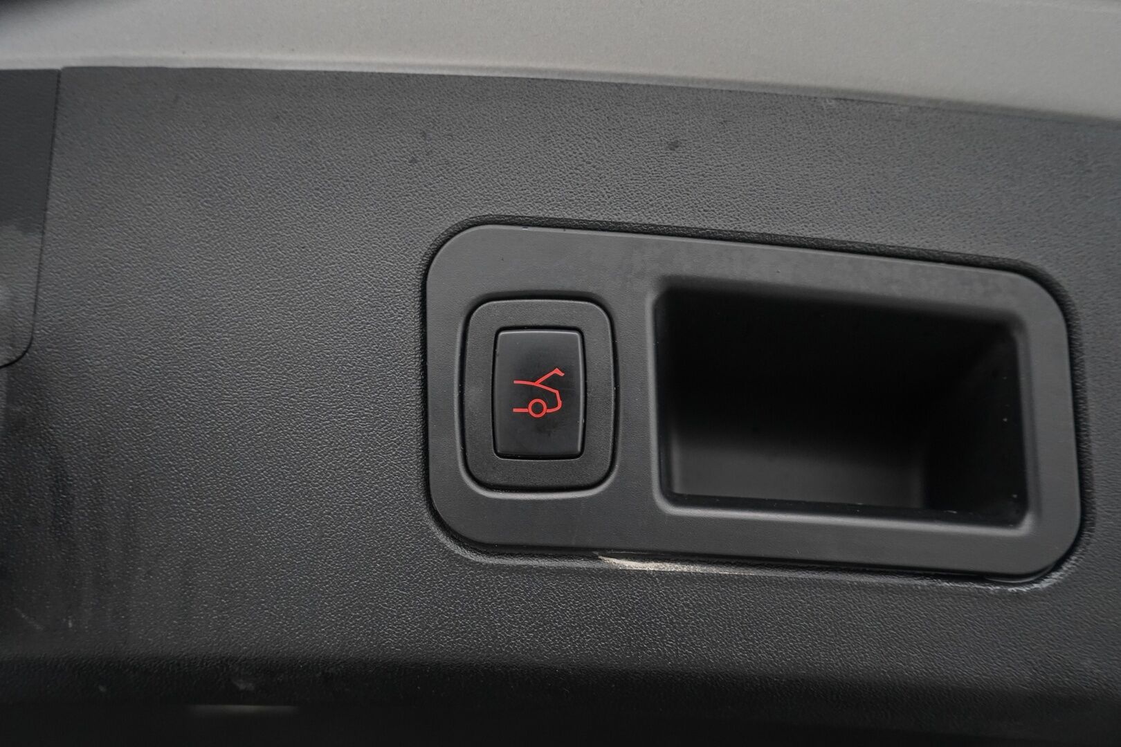 Tesla Model S 2017 90D AWD *Ilmastoidut nahat / Ilma-alusta / Lasikatto / Sentry / Paranneltu Autopilot* - Huippusiisti / Kahdet Teslan vanteet / Puhdas CarVertical / Säädettävä Ilma-alusta