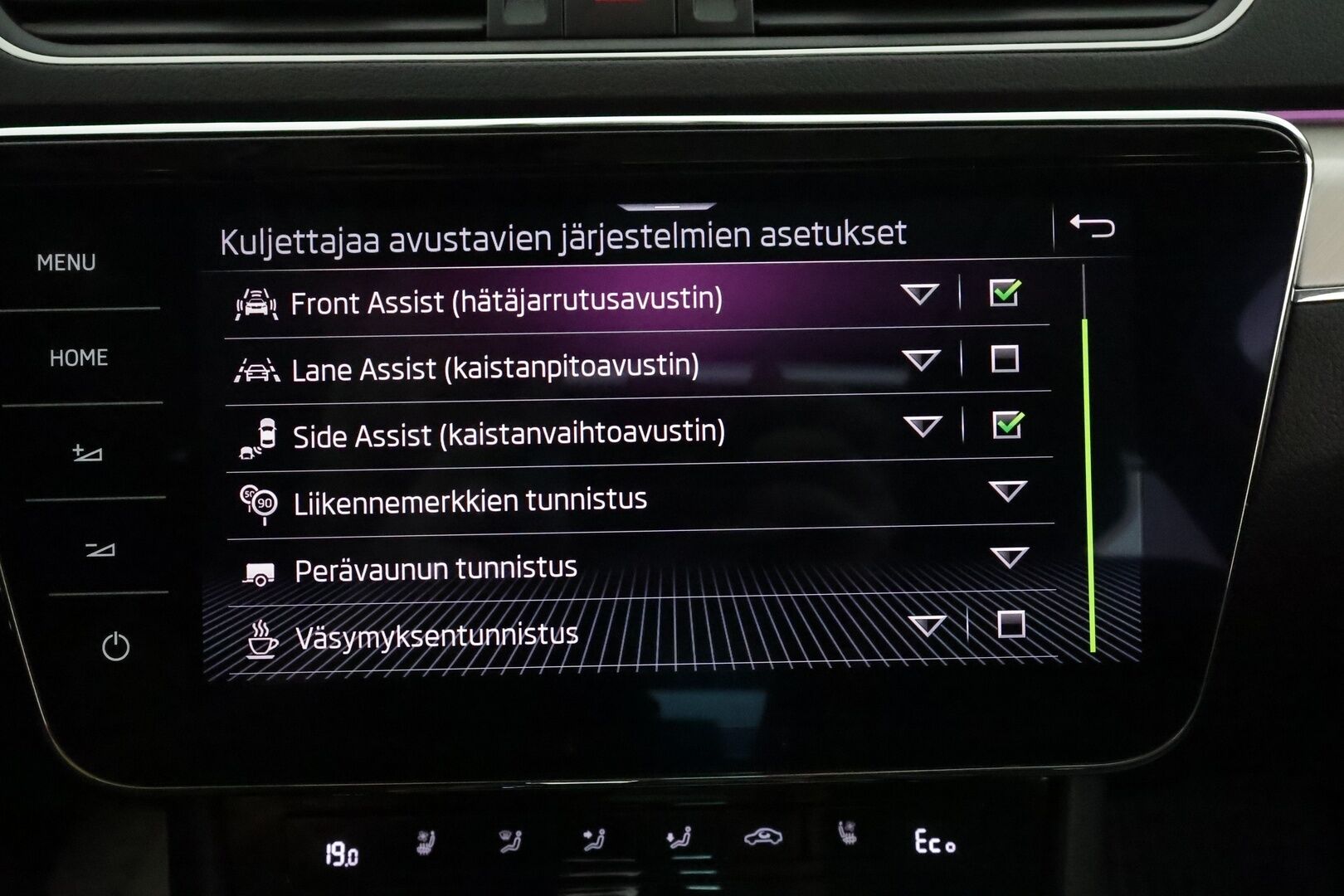 Skoda Superb 2020 1,4 TSI PHEV L&K iV DSG **Panorama / ACC / Canton / Matrix-LED / Ilmastoidut Muistinahat / Webasto / Koukku / P.Kamera** - 2x Latauskaapelit / Kahdet Renkaat