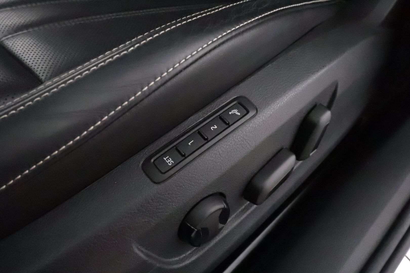 Skoda Superb 2020 1,4 TSI PHEV L&K iV DSG **Panorama / ACC / Canton / Matrix-LED / Ilmastoidut Muistinahat / Webasto / Koukku / P.Kamera** - 2x Latauskaapelit / Kahdet Renkaat