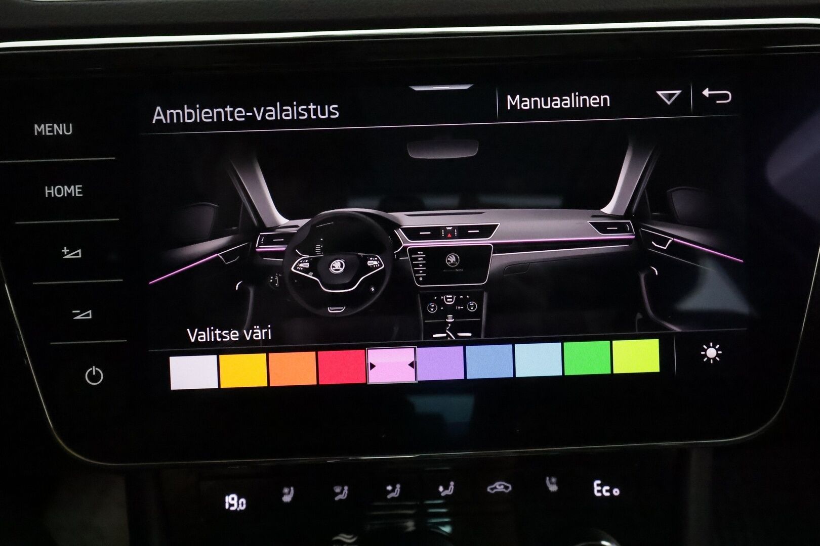 Skoda Superb 2020 1,4 TSI PHEV L&K iV DSG **Panorama / ACC / Canton / Matrix-LED / Ilmastoidut Muistinahat / Webasto / Koukku / P.Kamera** - 2x Latauskaapelit / Kahdet Renkaat