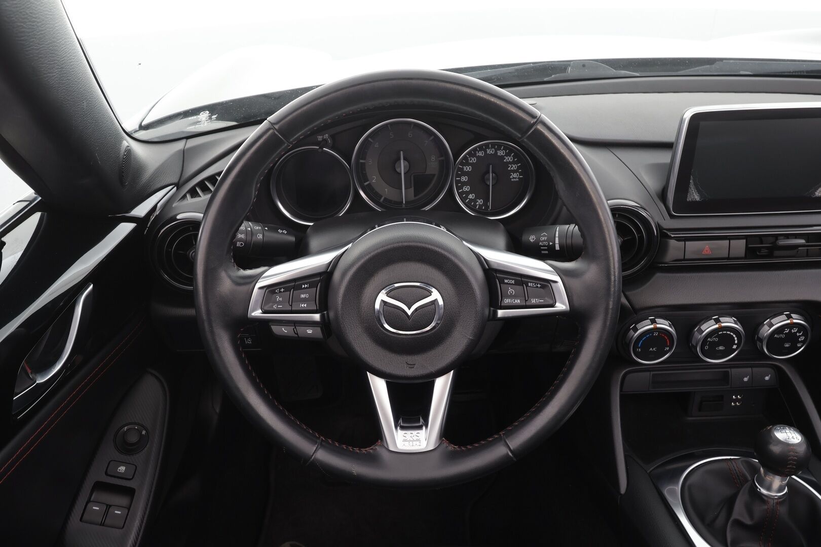 Mazda MX-5 2016 1,5 (131) SKYACTIV-G Premium Sport MB1 - Nahkasisusta | LED | Navi | Kaistavahti | Vakkari | Penkinlämmittimet