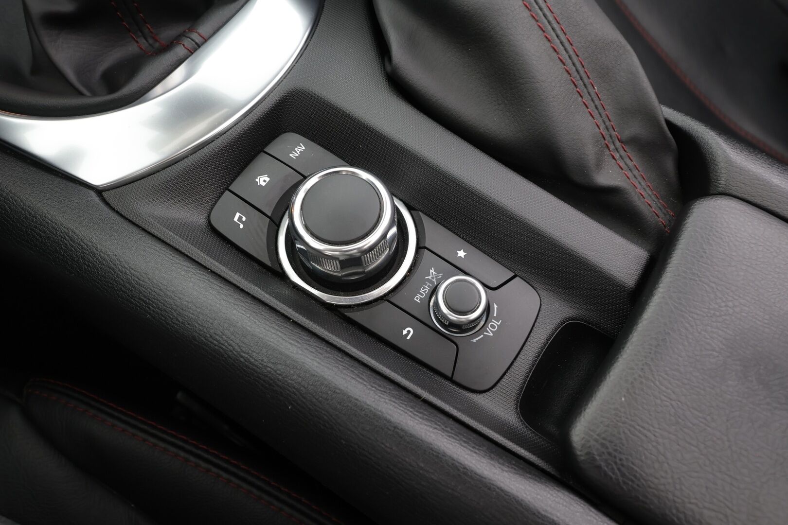 Mazda MX-5 2016 1,5 (131) SKYACTIV-G Premium Sport MB1 - Nahkasisusta | LED | Navi | Kaistavahti | Vakkari | Penkinlämmittimet