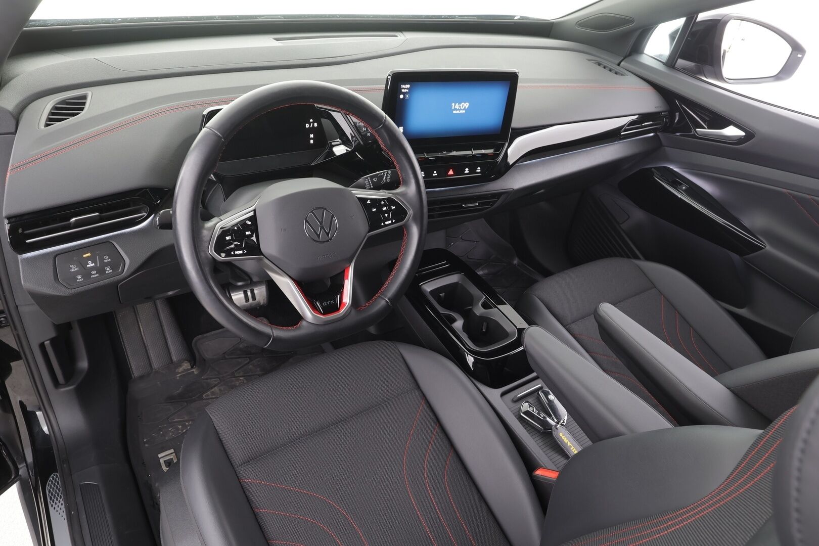 Volkswagen ID.4 2023 GTX Dual Motor AWD, akku 77 kWh * ACC / ILP / Koukku / IQ-Light / 360-Kamera / Keyless / Puolinahat / Apple&Android * - 1.Om Suomi-auto / Kahdet Renkaat