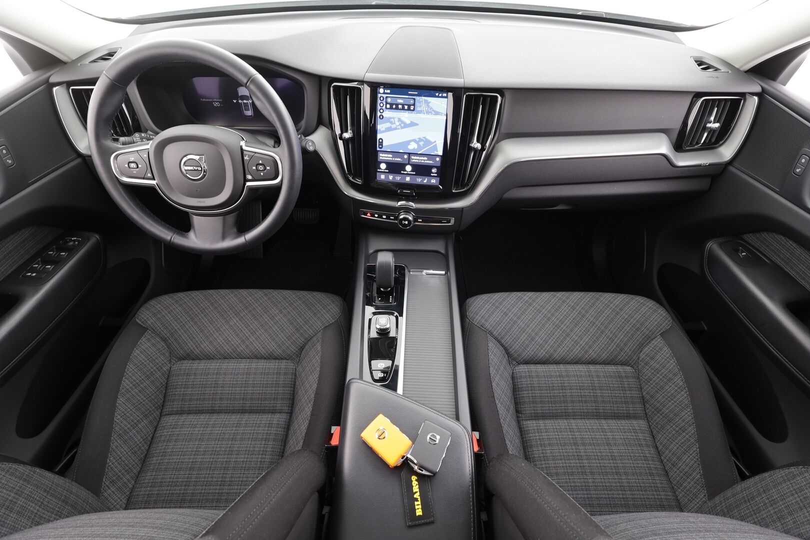 Volvo XC60 2023 T6 AWD Long Range Core aut - | ACC | Webasto | LED | High Performance audio | Panorama | P.kamera | Osasähköt | Keyless | Apple&Android | 1.Om Suomi-auto | Kahdet Renkaat | Merkkihuollettu |