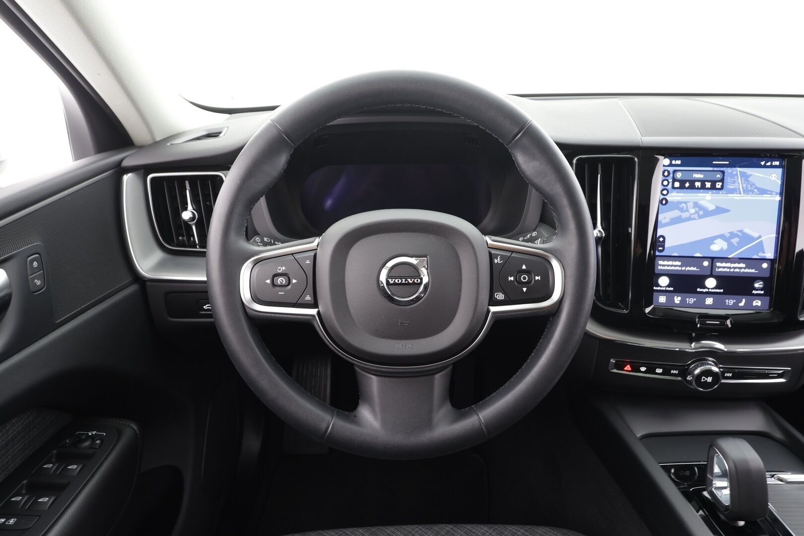 Volvo XC60 2023 T6 AWD Long Range Core aut - | ACC | Webasto | LED | High Performance audio | Panorama | P.kamera | Osasähköt | Keyless | Apple&Android | 1.Om Suomi-auto | Kahdet Renkaat | Merkkihuollettu |