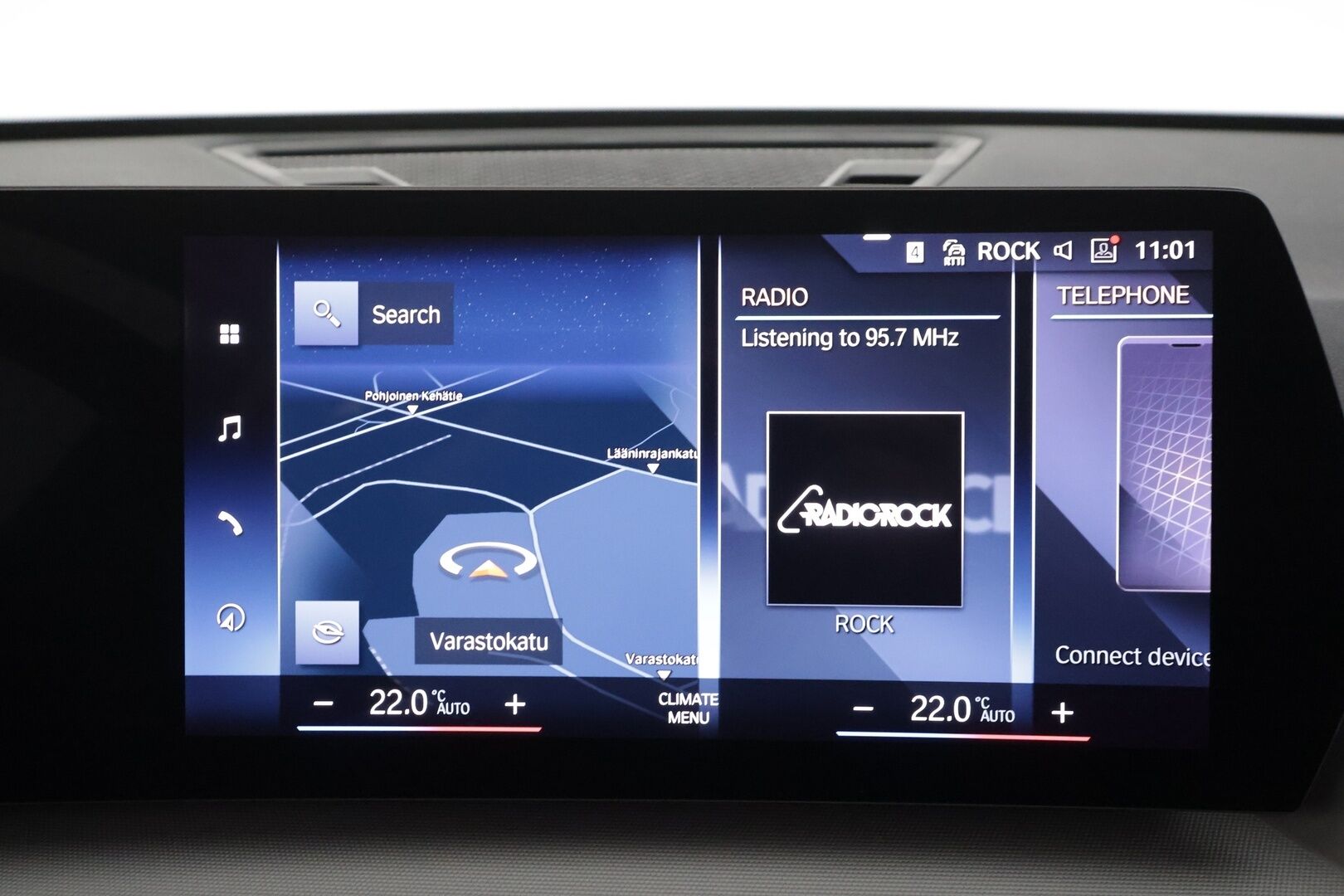BMW X1 2023 U11 25e xDrive Charged Edition - | Vakkari | LED | P.Kamera | Apple&Android | 1.om Suomi-auto | Akku kuntotarkastettu | Kahdet Renkaat aluilla |