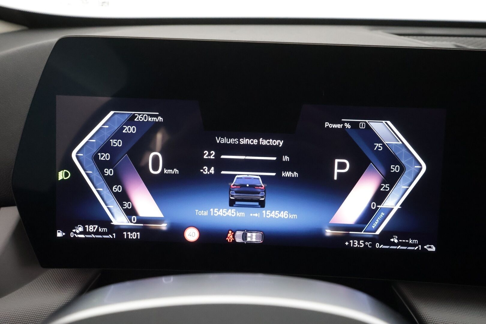 BMW X1 2023 U11 25e xDrive Charged Edition - | Vakkari | LED | P.Kamera | Apple&Android | 1.om Suomi-auto | Akku kuntotarkastettu | Kahdet Renkaat aluilla |