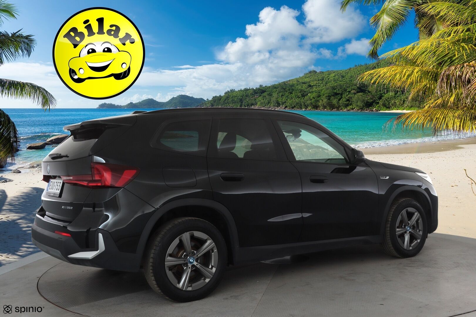 BMW X1 2023 U11 25e xDrive Charged Edition - | Vakkari | LED | P.Kamera | Apple&Android | 1.om Suomi-auto | Akku kuntotarkastettu | Kahdet Renkaat aluilla |