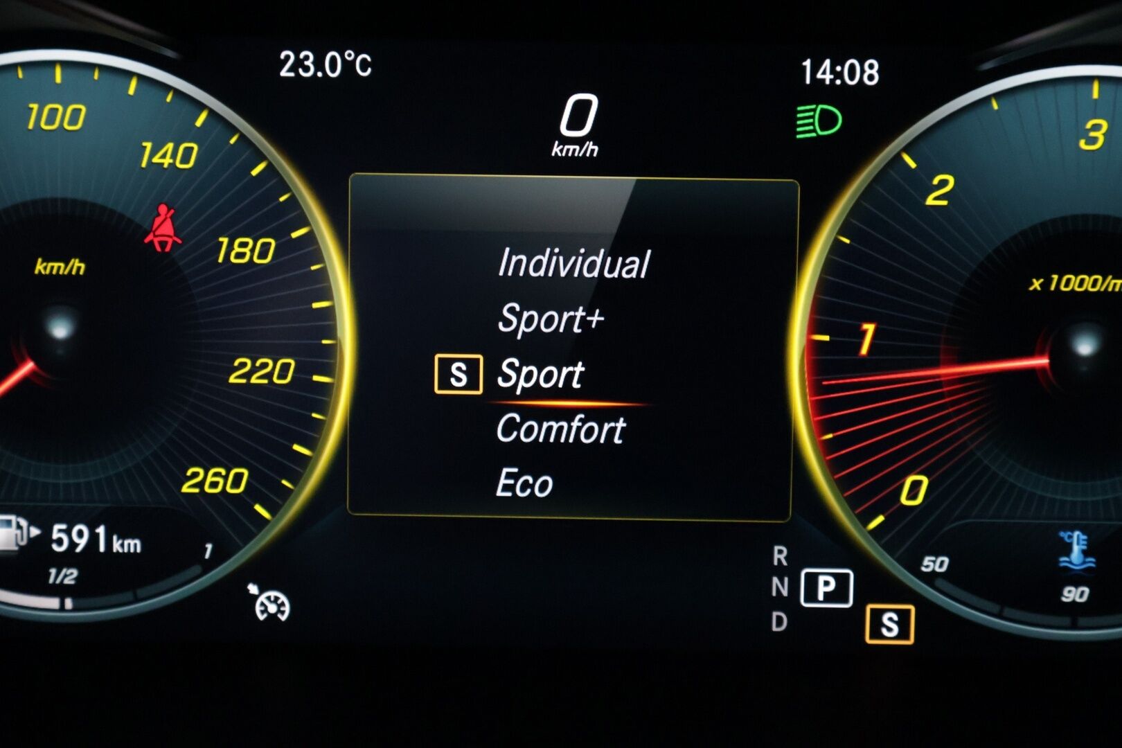 Mercedes-Benz C 2018 220 d 4Matic A Business AMG *Webasto / Panorama / Navi / P. Kamera / Digimittaristo* - 3,99 % KORKOTARJOUS TÄHÄN AUTOON 14.9. ASTI! - *2x renkaat alkuperäisillä vanteilla / Siisti yksilö!*