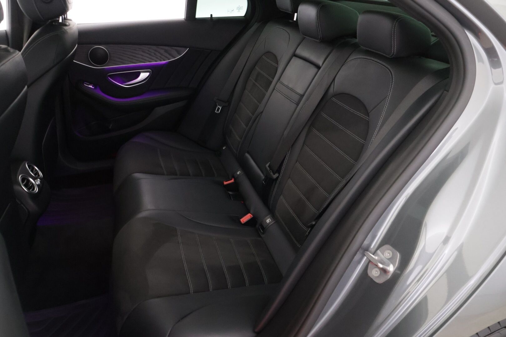 Mercedes-Benz C 2018 220 d 4Matic A Business AMG *Webasto / Panorama / Navi / P. Kamera / Digimittaristo* - 3,99 % KORKOTARJOUS TÄHÄN AUTOON 14.9. ASTI! - *2x renkaat alkuperäisillä vanteilla / Siisti yksilö!*