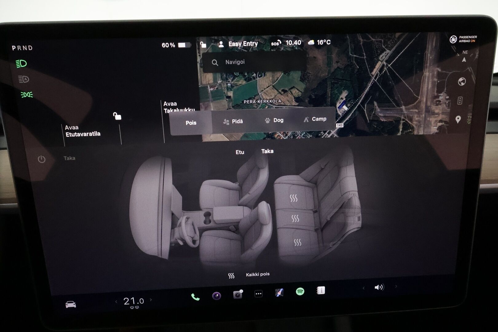 Tesla Model Y 2023 Long Range **Lämpöpumppu / Lasikatto / Matrix-LED / Adapt.Vakkari / P.Kamera / Muistipenkki / Koukku / Navi / Keyless** - 3,99 % KORKOTARJOUS TÄHÄN AUTOON 31.8. ASTI! - Suomi-auto / Kahdet Renkaat
