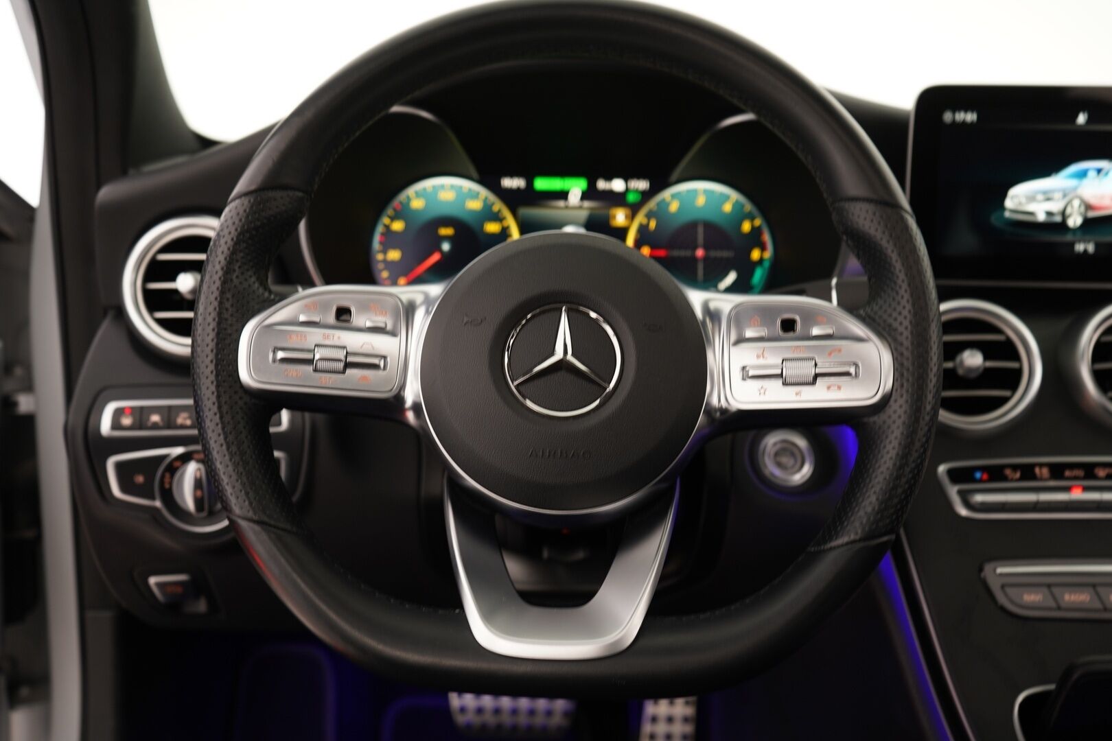 Mercedes-Benz C 2020 300 de T A Business AMG Edition EQ Power * DTR+Q / Panorama / Burmester / 360-Kamera / Multibeam / AirMatic / Keyless - AMG sisä- ja ulkopaketti / Puhdas Carvertical / SUPER VARUSTEET / Juuri huollettu&katsastettu