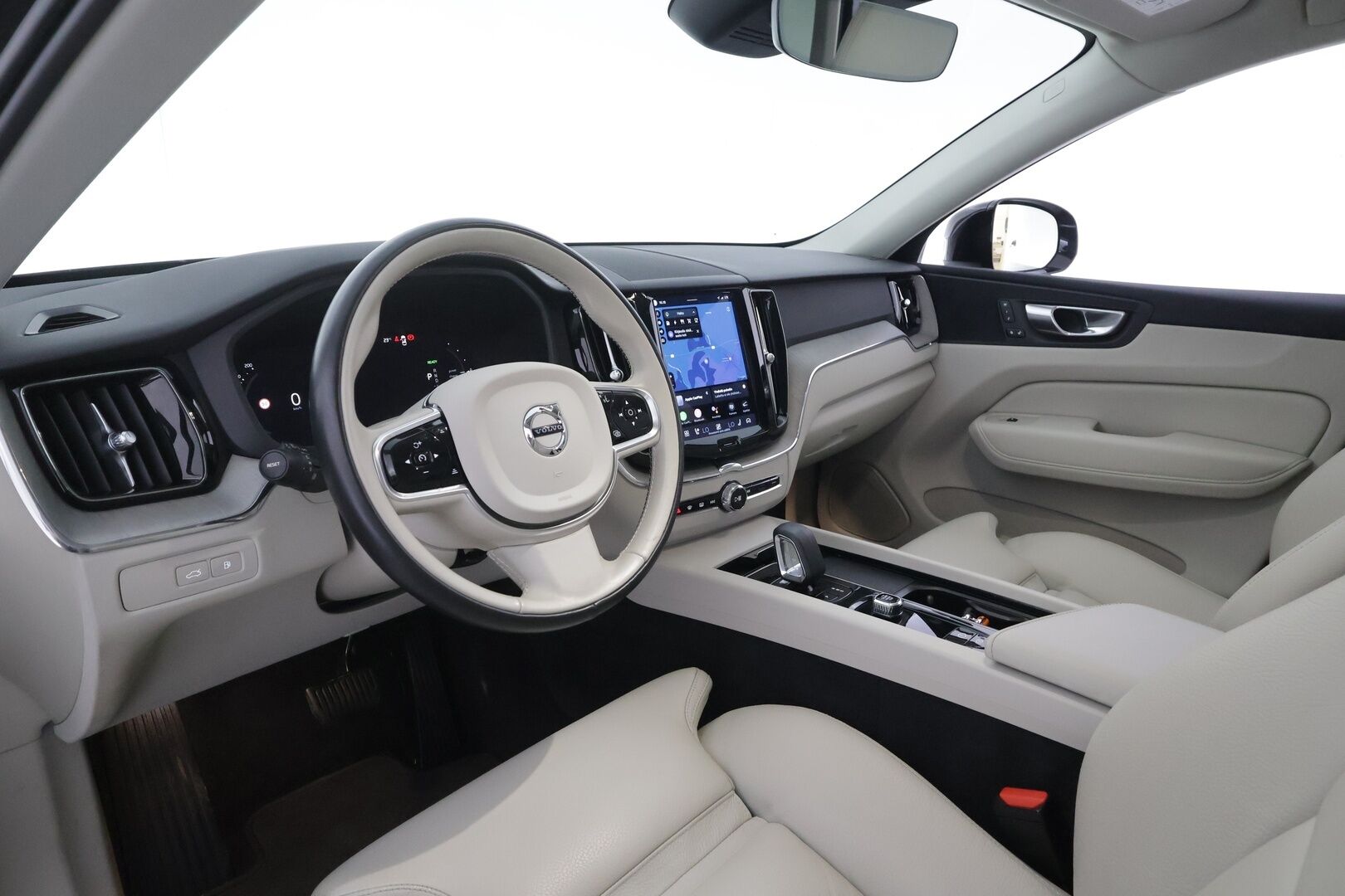 Volvo XC60 2023 T6 AWD Long Range Plus Bright aut - | ACC | Webasto | Koukku | Panorama | Muistipenkit | Sporttinahat | Pilot assist | Keyless | Merkkihuollot | 1-om suomiauto | 