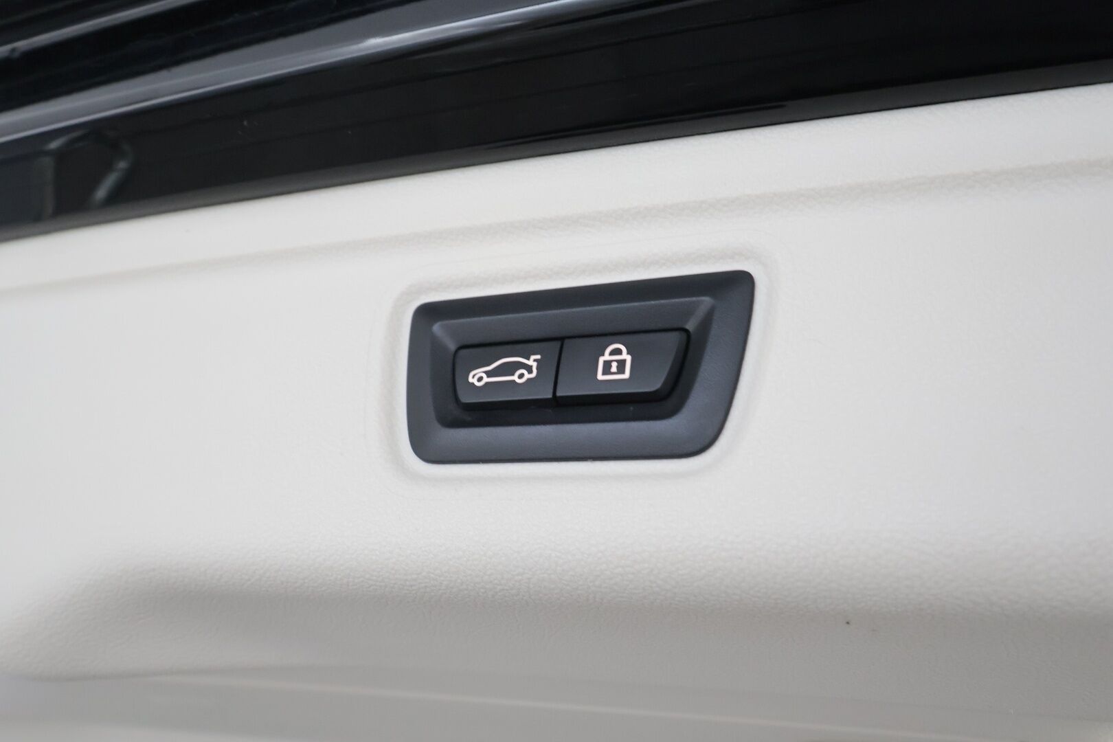 BMW 330 2023 G21 Touring 330e xDrive A Charged Edition * ACC / Lisälämmitin / Widescreen / P.Kamera / Comfort Access / Hifit * - Suomi-auto / Kahdet Renkaat / Merkkihuollettu - HULLUT AVAJAISHULINAT KORKOTARJOUS 3,29 %