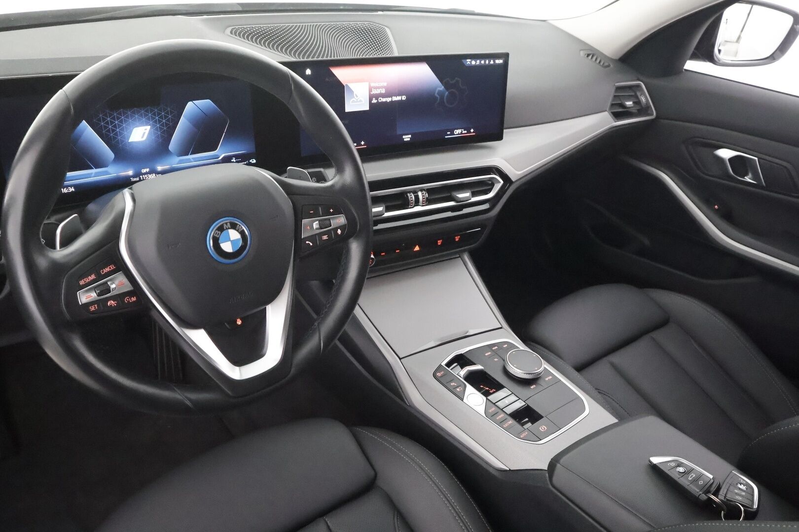 BMW 330 2023 G21 Touring 330e xDrive A Charged Edition - | ACC | Koukku | Merkkihuollor | Widescreen | LED | Sporttinahat | P.tutkat | Ratinlämmitys | Suomi-auto | Kahdet Renkaat |