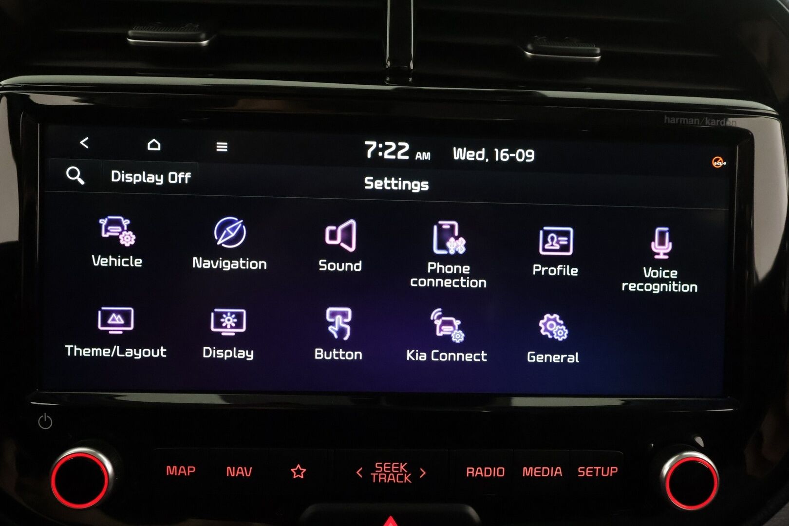 Kia e-Soul 2020 Supreme 64 kWh 204 hv - | ACC | ILP | HUD | Harman/Kardon | Sähkönahat | P.kamera | Keyless | LFA | BSM | RCTA | Apple & Android | LED | Merkkihuollettu | 2x renkaat aluin |