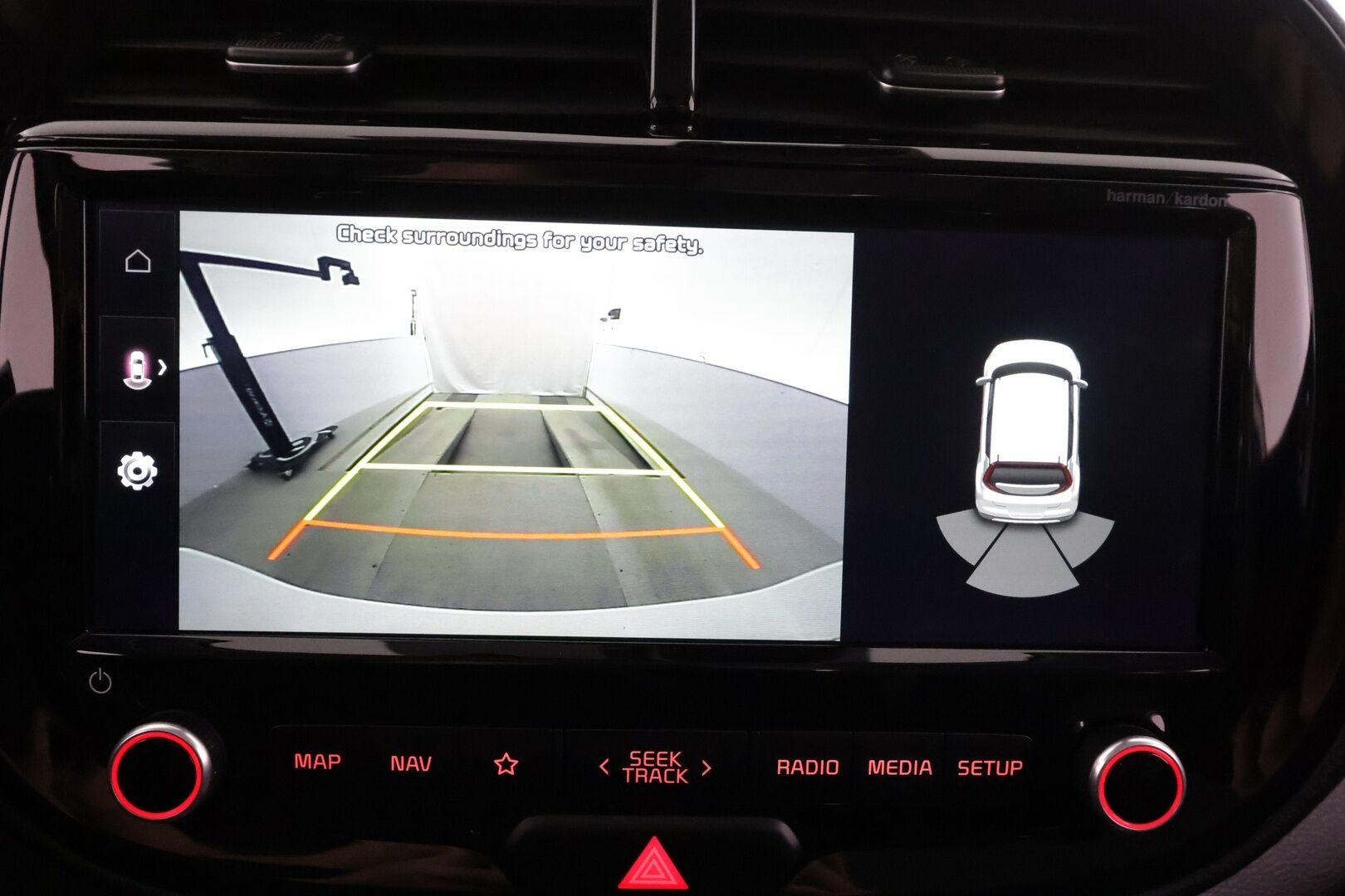 Kia e-Soul 2020 Supreme 64 kWh 204 hv - | ACC | ILP | HUD | Harman/Kardon | Sähkönahat | P.kamera | Keyless | LFA | BSM | RCTA | Apple & Android | LED | Merkkihuollettu | 2x renkaat aluin |