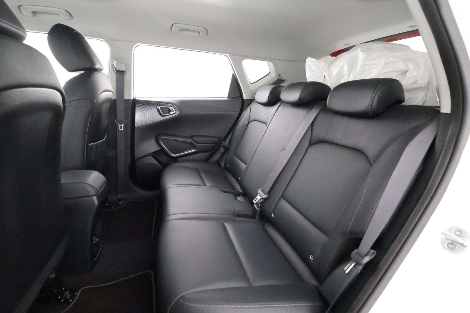 Kia e-Soul 2020 Supreme 64 kWh 204 hv - | ACC | ILP | HUD | Harman/Kardon | Sähkönahat | P.kamera | Keyless | LFA | BSM | RCTA | Apple & Android | LED | Merkkihuollettu | 2x renkaat aluin |