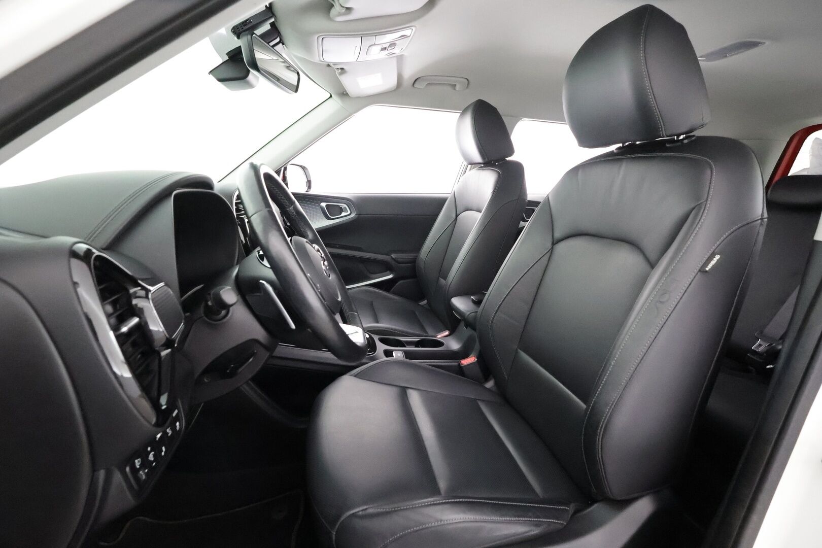 Kia e-Soul 2020 Supreme 64 kWh 204 hv - | ACC | ILP | HUD | Harman/Kardon | Sähkönahat | P.kamera | Keyless | LFA | BSM | RCTA | Apple & Android | LED | Merkkihuollettu | 2x renkaat aluin |