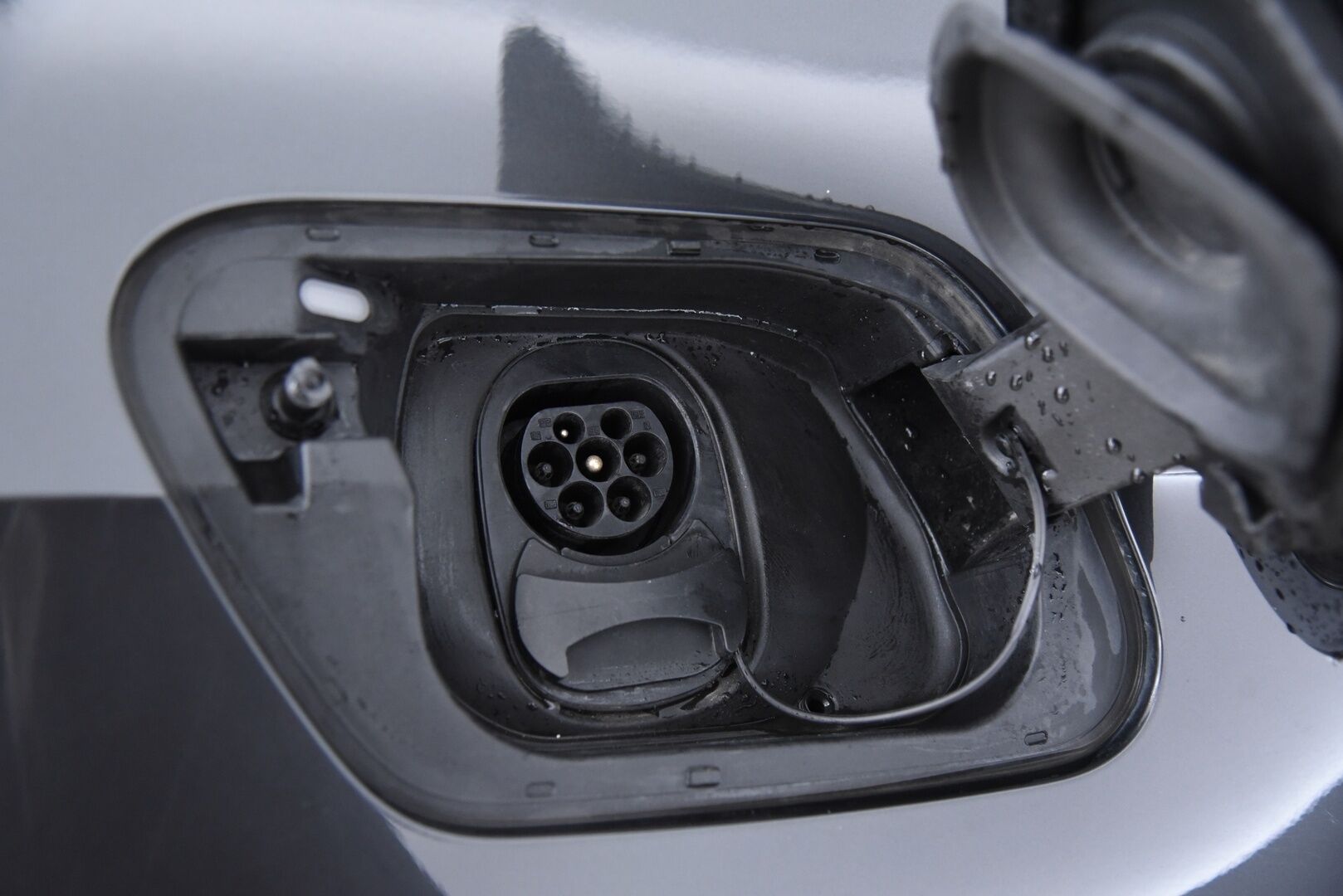 Volkswagen ID.3 2021 Pro Performance Life 150 kW, akku 58 kWh / Adapt. Vak. / Navi / Ambient / Langaton CarPlay & AndroidAuto / Musta sisäkatto / - 2x vanteet & renkaat / Lämpöpumppu / Merkkihuollettu / Siisti!