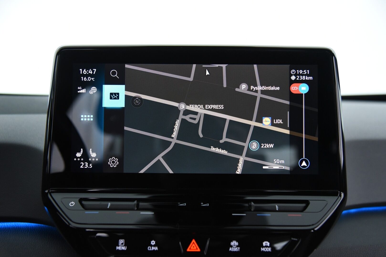 Volkswagen ID.3 2021 Pro Performance Life 150 kW, akku 58 kWh / Adapt. Vak. / Navi / Ambient / Langaton CarPlay & AndroidAuto / Musta sisäkatto / - 2x vanteet & renkaat / Lämpöpumppu / Merkkihuollettu / Siisti!