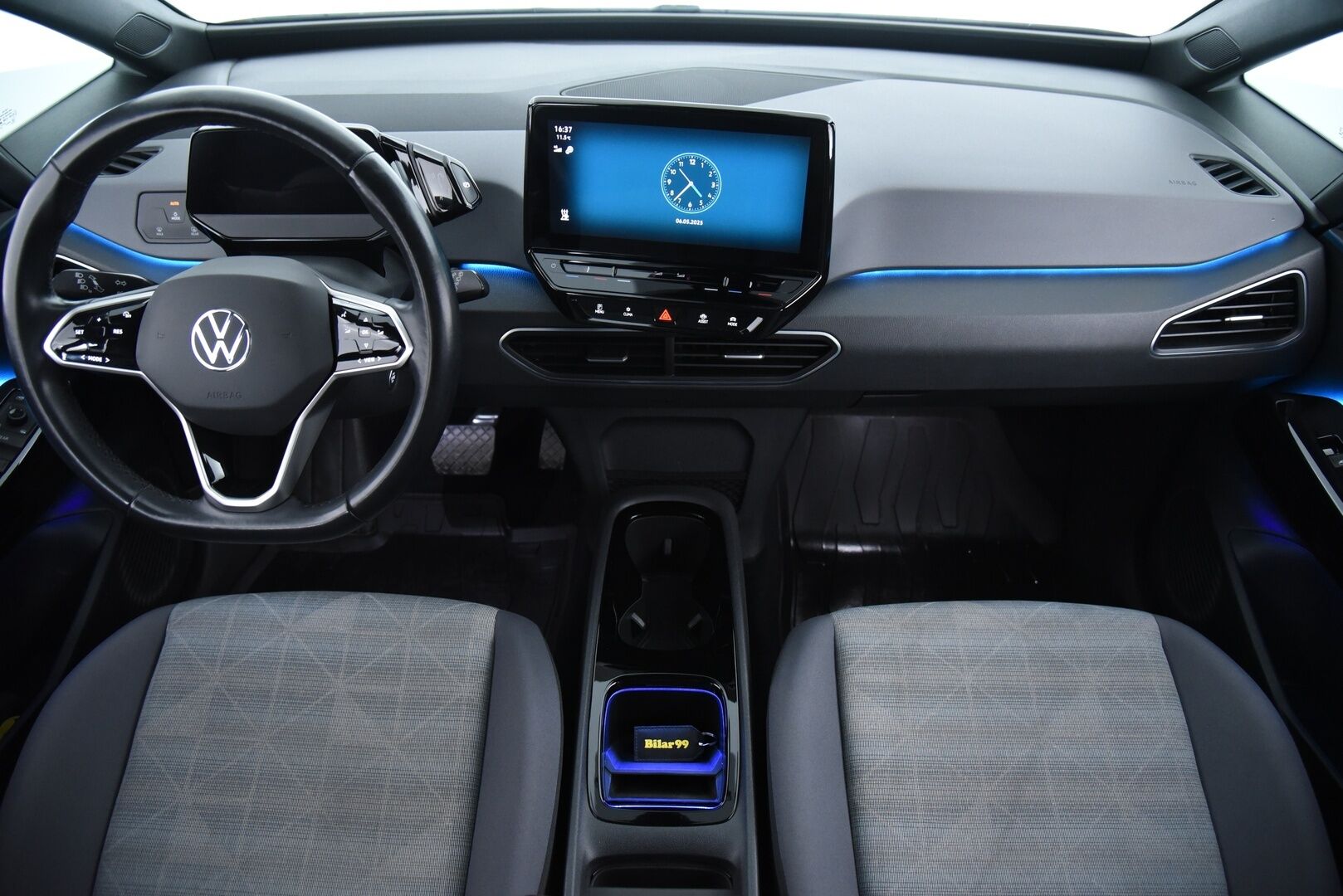 Volkswagen ID.3 2021 Pro Performance Life 150 kW, akku 58 kWh / Adapt. Vak. / Navi / Ambient / Langaton CarPlay & AndroidAuto / Musta sisäkatto / - 2x vanteet & renkaat / Lämpöpumppu / Merkkihuollettu / Siisti!