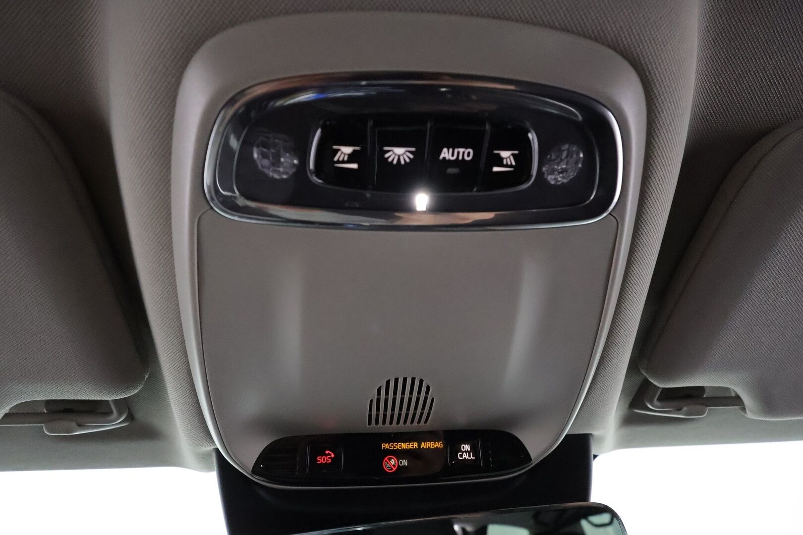 Volvo V90 Cross Country 2020 D4 AWD Plus aut **Webasto / Koukku / Adapt.Vakkari / LED-valot / Kaistavahti / Digimittaristo / KeylessGO / 2x Renkaat**