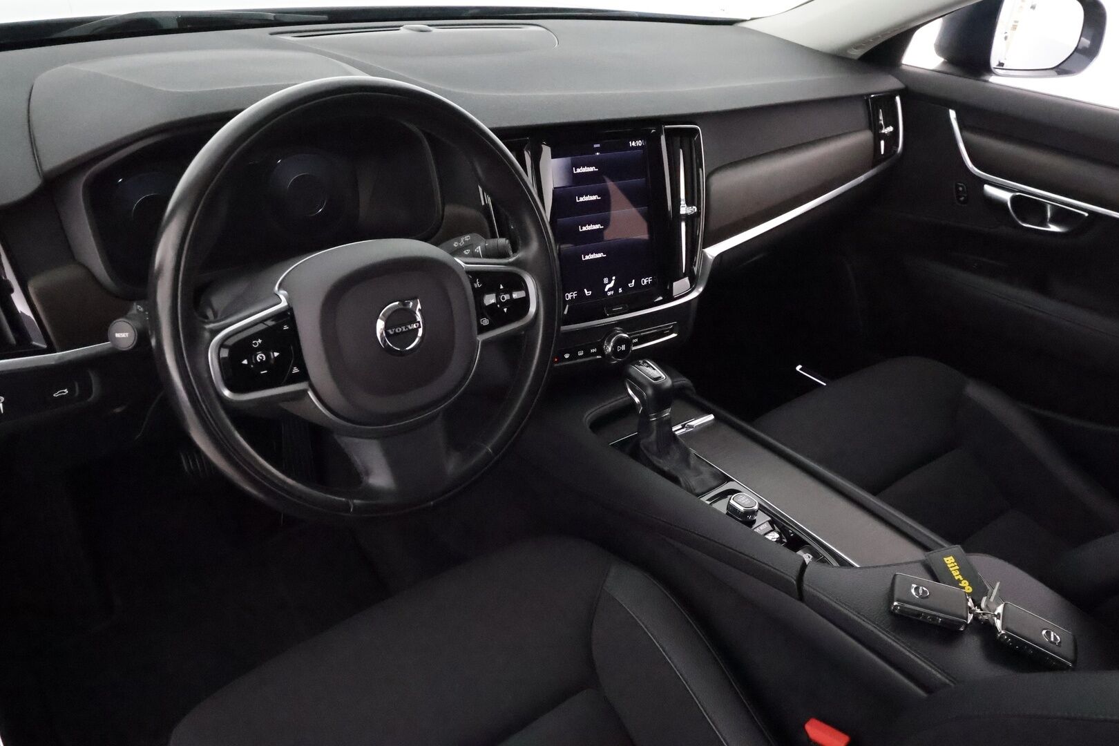 Volvo V90 Cross Country 2020 D4 AWD Plus aut **Webasto / Koukku / Adapt.Vakkari / LED-valot / Kaistavahti / Digimittaristo / KeylessGO / 2x Renkaat**
