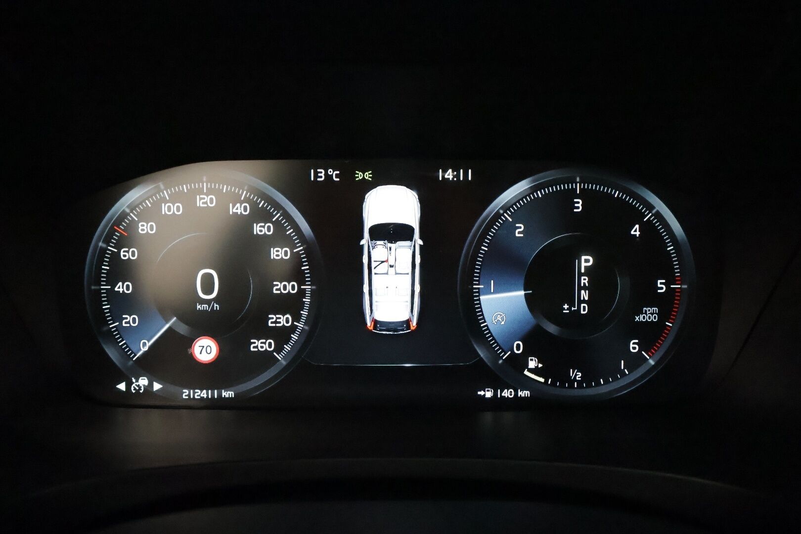 Volvo V90 Cross Country 2020 D4 AWD Plus aut **Webasto / Koukku / Adapt.Vakkari / LED-valot / Kaistavahti / Digimittaristo / KeylessGO / 2x Renkaat**