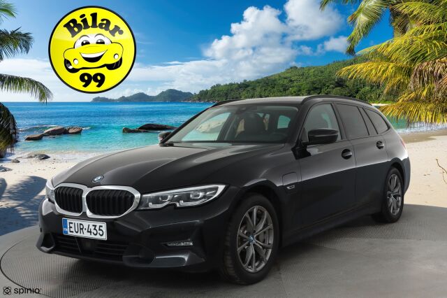BMW 330 2022
