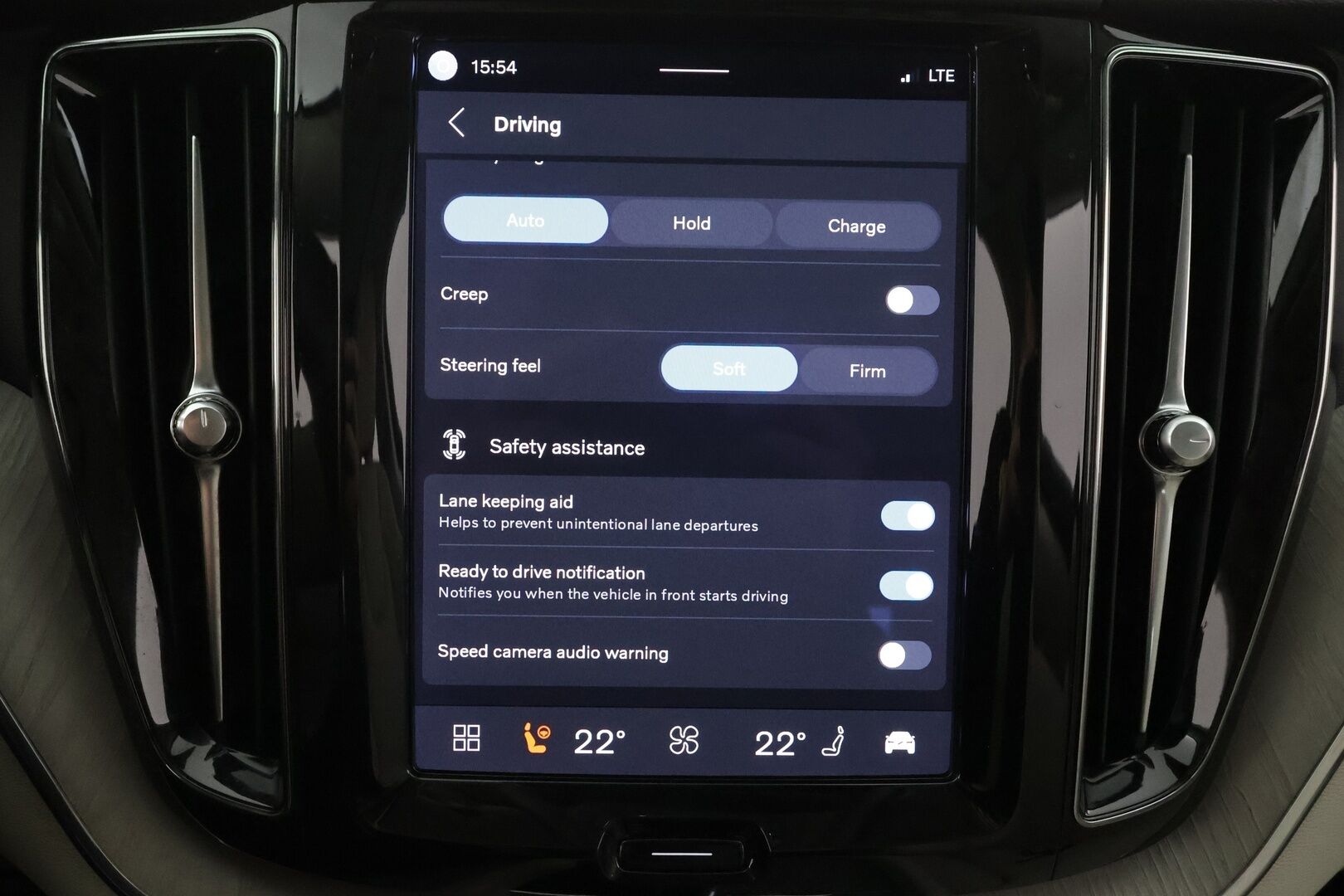 Volvo XC60 2023 T6 AWD Long Range Plus Bright aut * ACC / Koukku / Webasto / Muistipenkit / Full-LED / Panorama / Facelift / P.Kamera * - 1.Om Suomi-auto / Akku kuntotarkastettu / Kahdet renkaat aluvanteilla / Merkkihuollettu