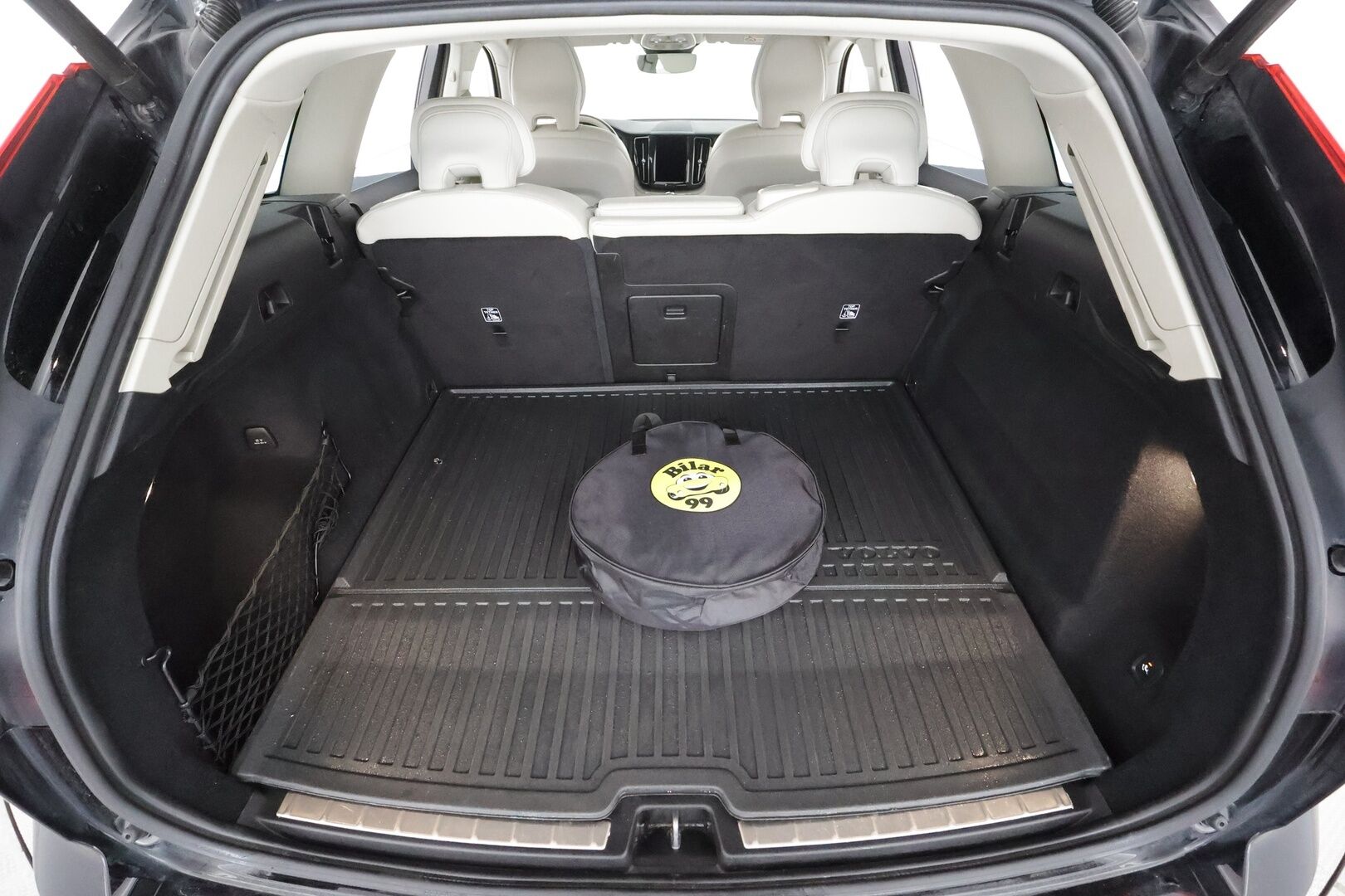 Volvo XC60 2023 T6 AWD Long Range Plus Bright aut * ACC / Koukku / Webasto / Muistipenkit / Full-LED / Panorama / Facelift / P.Kamera * - 1.Om Suomi-auto / Akku kuntotarkastettu / Kahdet renkaat aluvanteilla / Merkkihuollettu