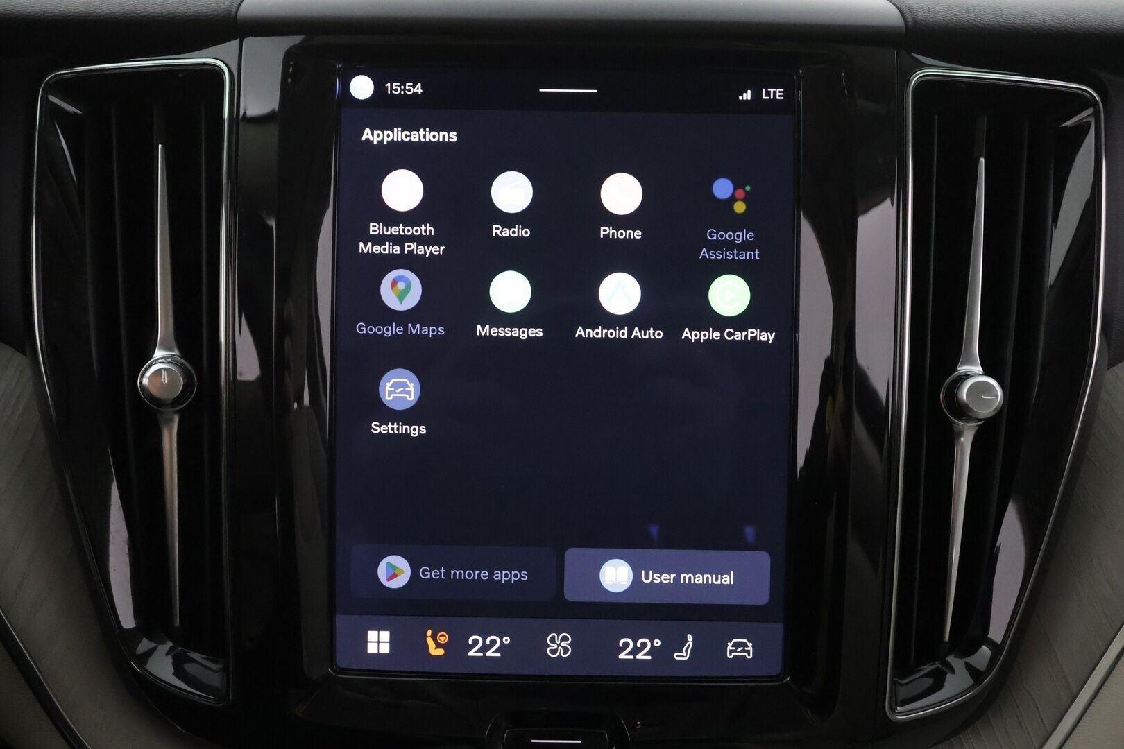 Volvo XC60 2023 T6 AWD Long Range Plus Bright aut * ACC / Koukku / Webasto / Muistipenkit / Full-LED / Panorama / Facelift / P.Kamera * - 1.Om Suomi-auto / Akku kuntotarkastettu / Kahdet renkaat aluvanteilla / Merkkihuollettu