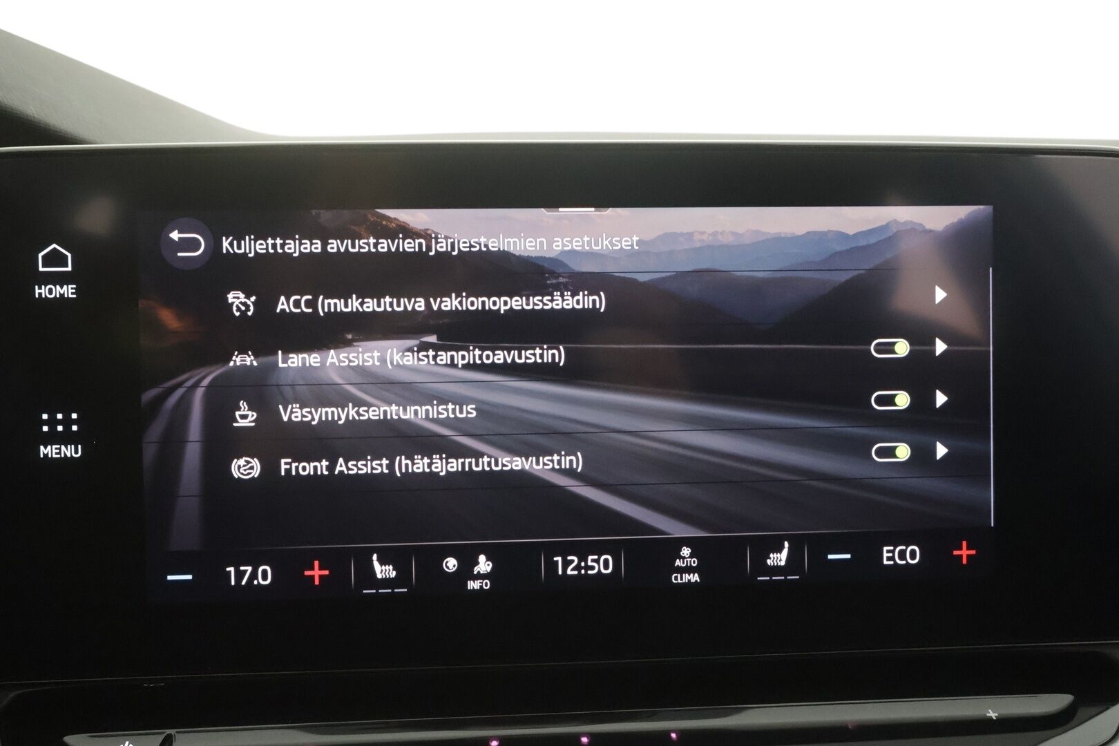 Skoda Octavia 2021 Combi 1.4 TSI PHEV Style iV DSG Autom. - | Jakopää 8/26 | ACC | Webasto | Crystal light Matrix-LED | Hierovat Sporttipenkit | P.Kamera | Ratinlämmitys | Apple&Android | 1.Om Suomi-auto | Kahdet Renkaat | Merkkihuollettu |