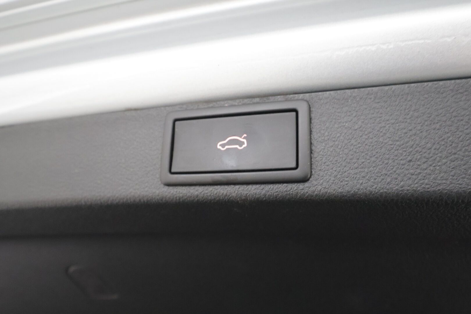 Skoda Octavia 2021 Combi 1.4 TSI PHEV Style iV DSG Autom. - | Jakopää 8/26 | ACC | Webasto | Crystal light Matrix-LED | Hierovat Sporttipenkit | P.Kamera | Ratinlämmitys | Apple&Android | 1.Om Suomi-auto | Kahdet Renkaat | Merkkihuollettu |